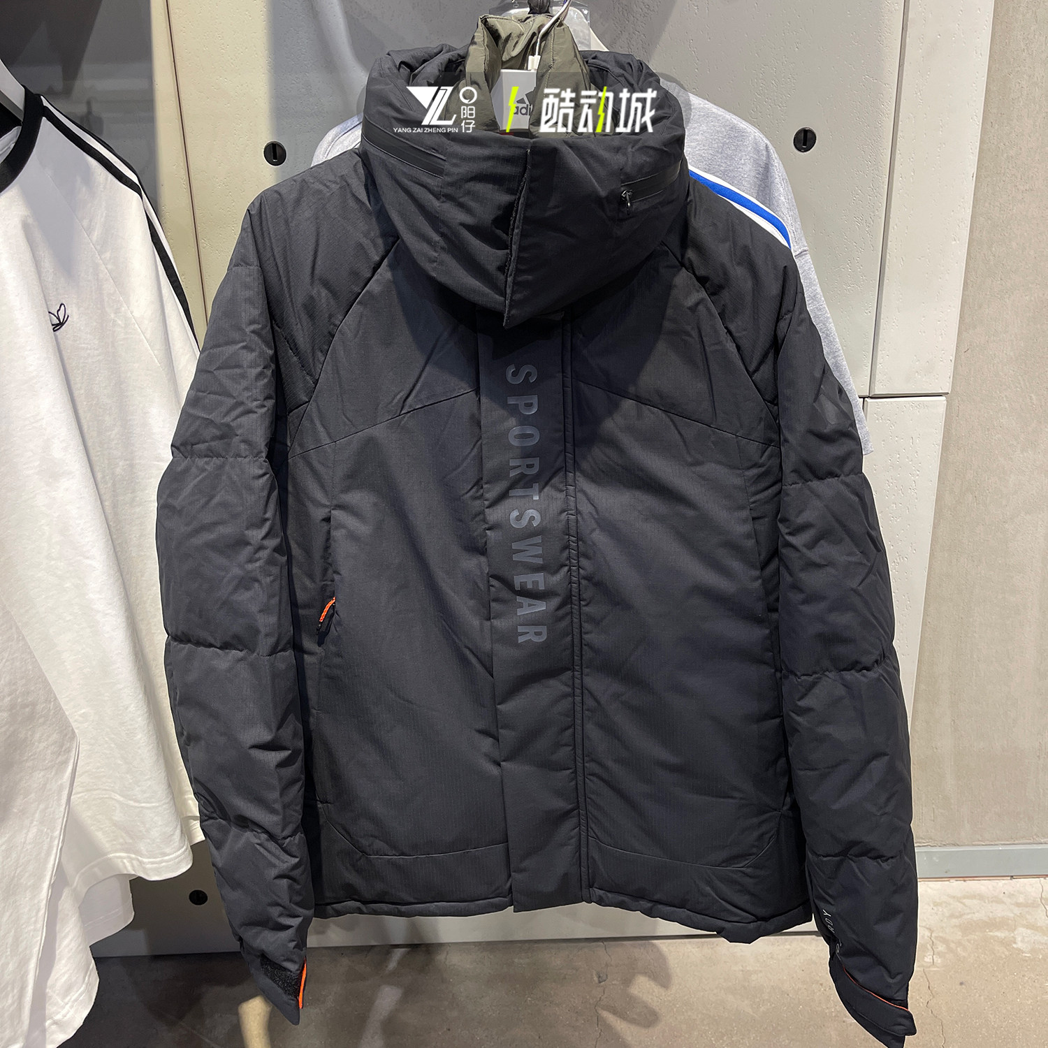 专柜正品Adidas阿迪达斯冬季新款男子加厚保暖羽绒服外套JM4612