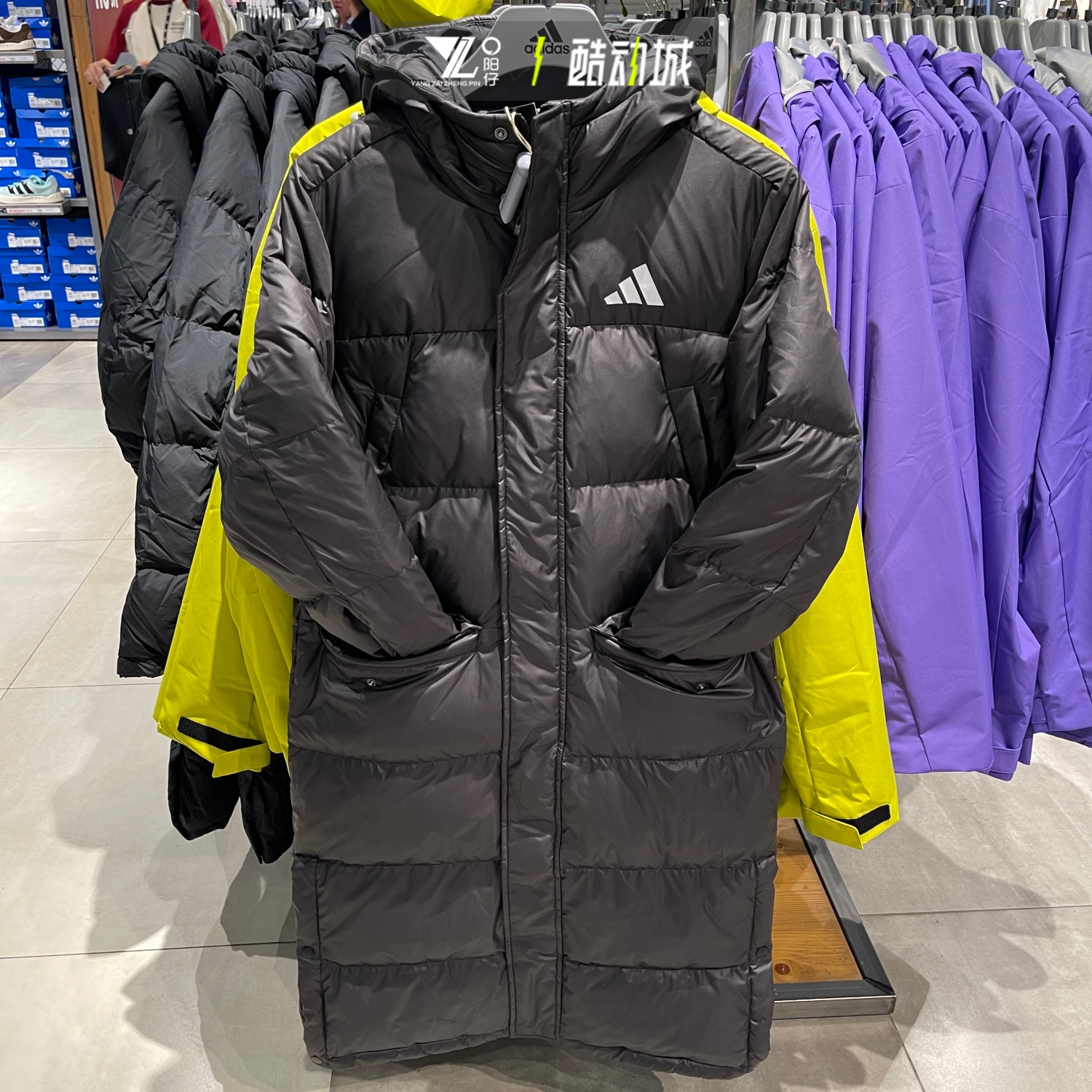 阿迪达斯男女保暖长款羽绒服