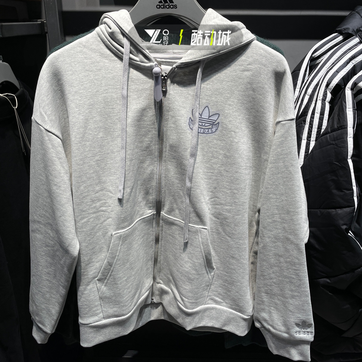 阿迪达斯三叶草男女情侣款外套