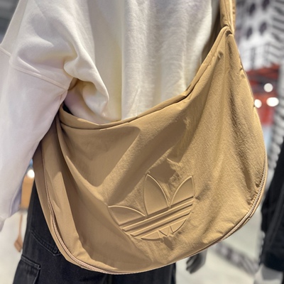 专柜正品Adidas大logo简约单肩包