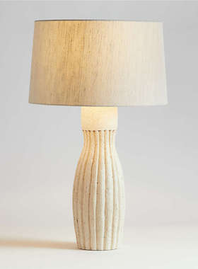 百搭场景，不易倾倒