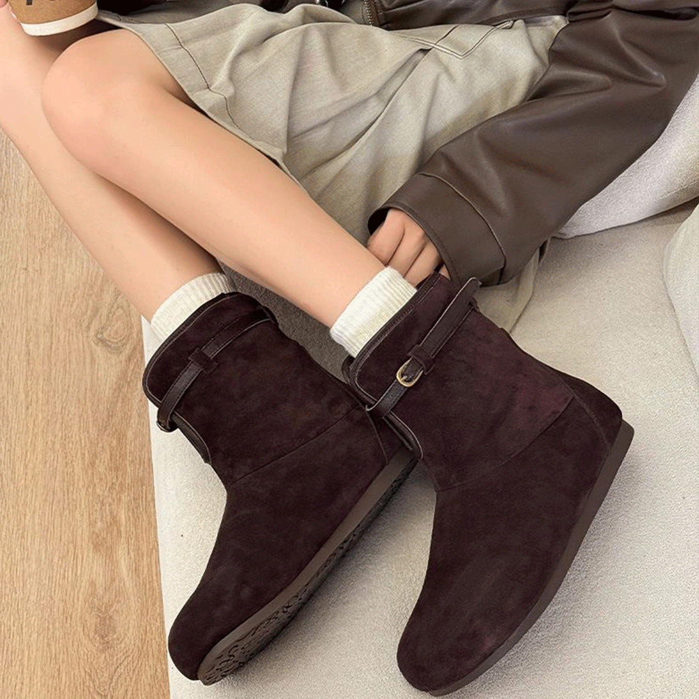 绒面雪地靴女冬季加绒加厚保暖短靴金属扣瘦瘦靴防滑平底高帮棉靴,女鞋,时尚雪地靴,淘宝优惠券,粉丝福利购,淘宝优惠卷