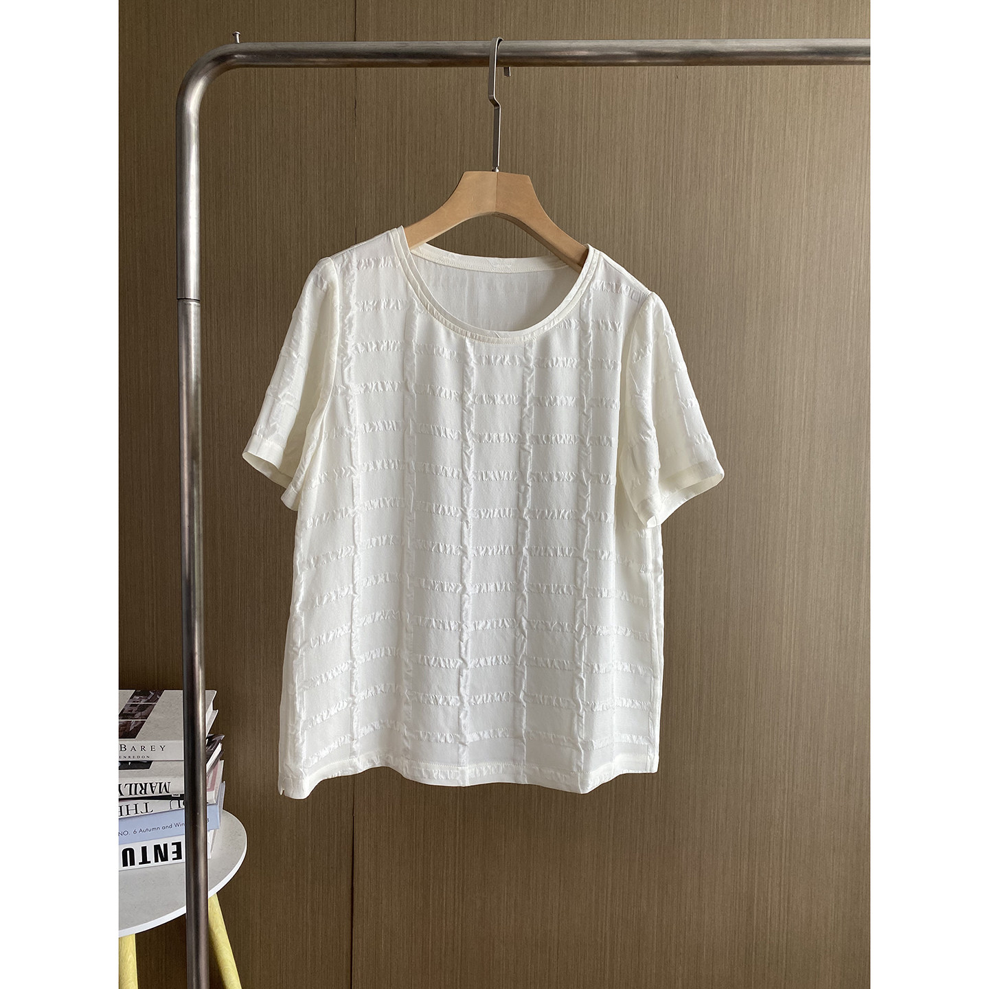 欧洲站龟裂纹短袖真丝上衣女2026夏季新款圆领通勤桑蚕丝气质T恤