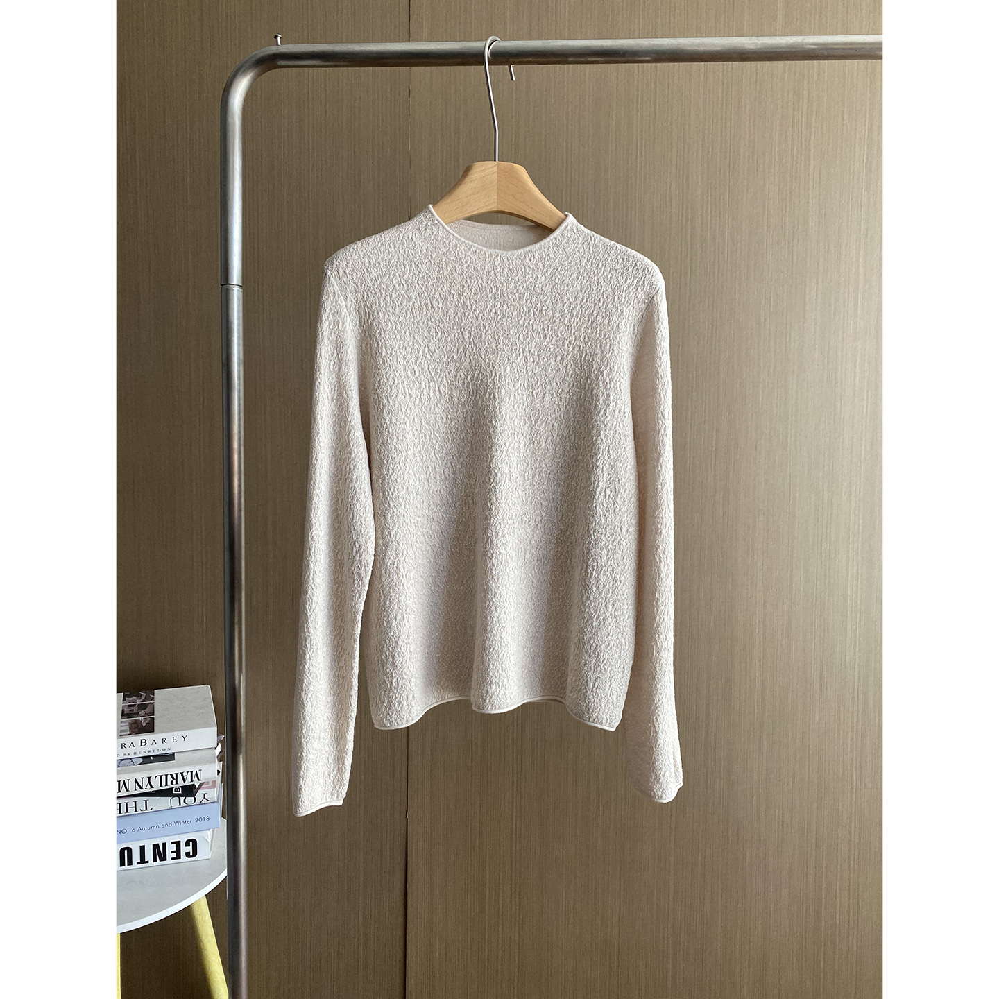 极简风圆领长袖醋酸羊绒打底衫冬