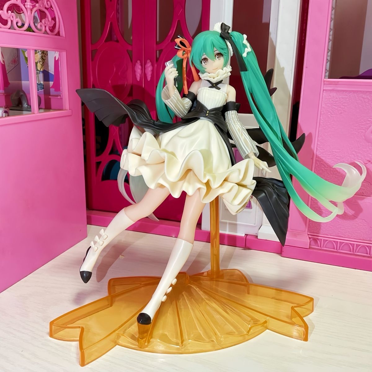 初音未来艺术歌唱家手办