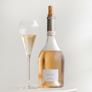 「小葡兰西」矿物 野草莓 白花 意大利名庄托斯卡纳桃红葡萄酒