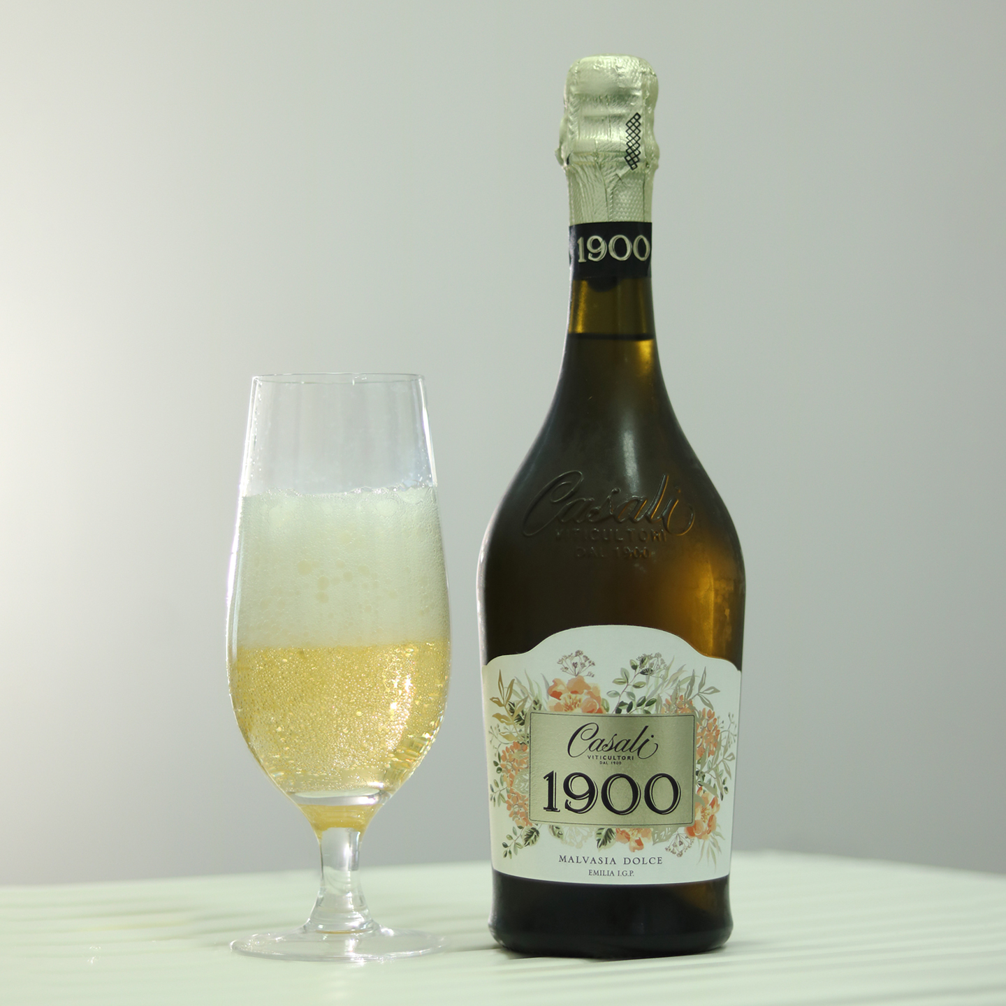 「小葡兰西」白浆果爆汁齐发 意大利高品玛尔维萨甜白起泡葡萄酒