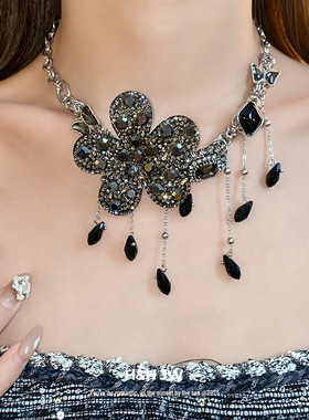 新款镶钻花朵流苏时尚项链复古暗黑风锁骨链轻奢高级感气质项饰女