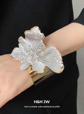 韩国东大门新款夸张宽版滴油花朵开口手镯女士轻奢小众高级感手饰
