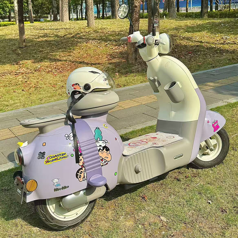 蜡笔小新卡通防水电动车贴纸