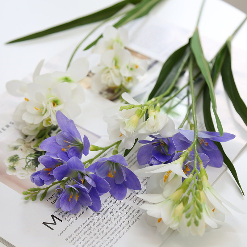 湿感仿真花小苍兰香雪兰花家居室内艺术插花假花拍照道具装饰花束