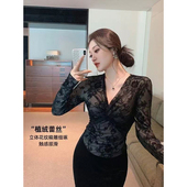 胖mm御姐风V领扭结长袖 加绒打底衫 T恤冬季 大码 修身 显瘦蕾丝上衣女