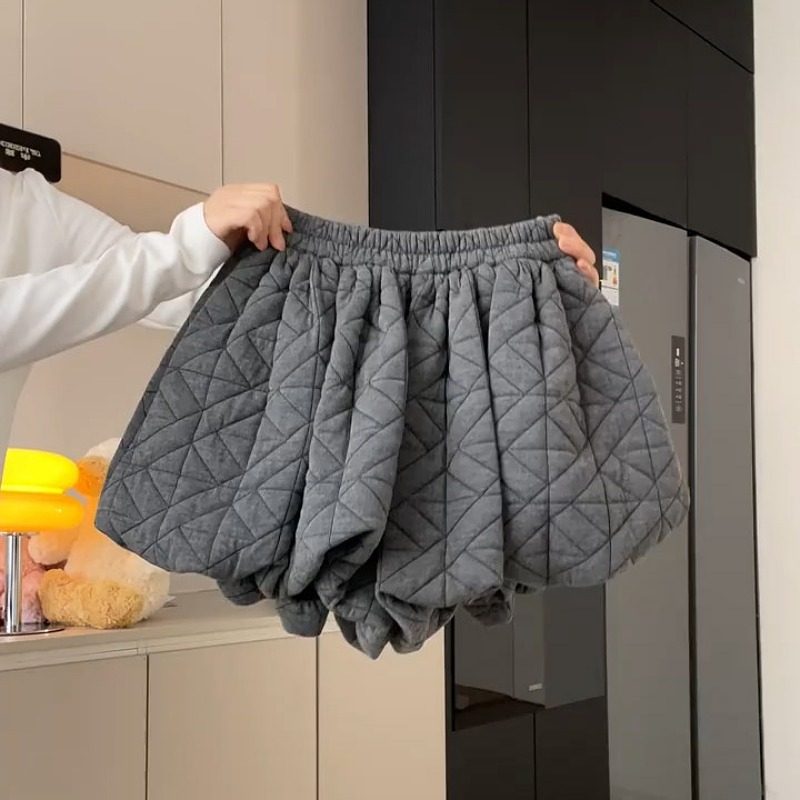 大码胖mm菱格纹夹棉花苞短裤女2025秋冬季新款保暖绝美松紧腰裤子,女装/女士精品,大码裤装,淘宝优惠券,粉丝福利购,淘宝优惠卷