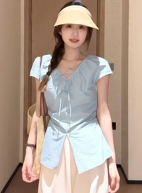 大码胖mm蓝色系带v领短袖衬衫女夏季设计感褶皱收腰显瘦开叉上衣
