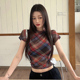 大码 上衣 甜辣设计感褶皱显瘦短款 胖mm格子圆领正肩短袖 t恤女夏季