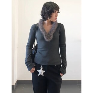 大码胖mm韩版毛毛领深V长袖T恤女秋冬季时尚气质显瘦绝美辣妹上衣