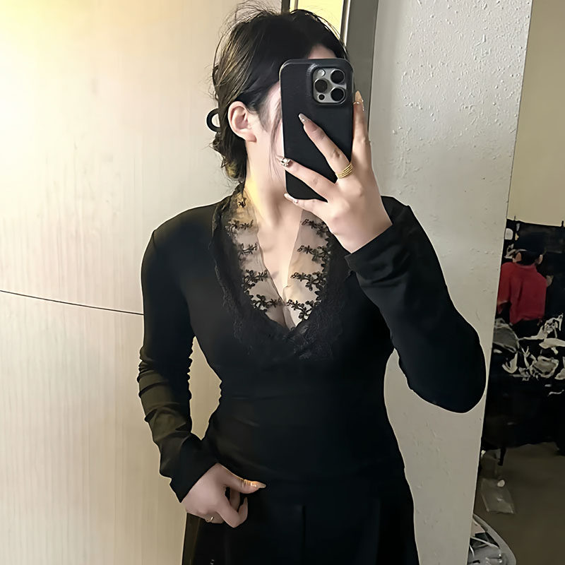 大码胖MM纯欲风蕾丝拼接v领长袖t恤女冬季修身显瘦内搭打底衫上衣,女装/女士精品,大码内搭,淘宝优惠券,粉丝福利购,淘宝优惠卷