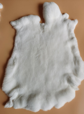 白色獭兔皮整张獭兔毛皮料内胆护腰鞋垫皮毛一体护膝坐垫獭兔毛