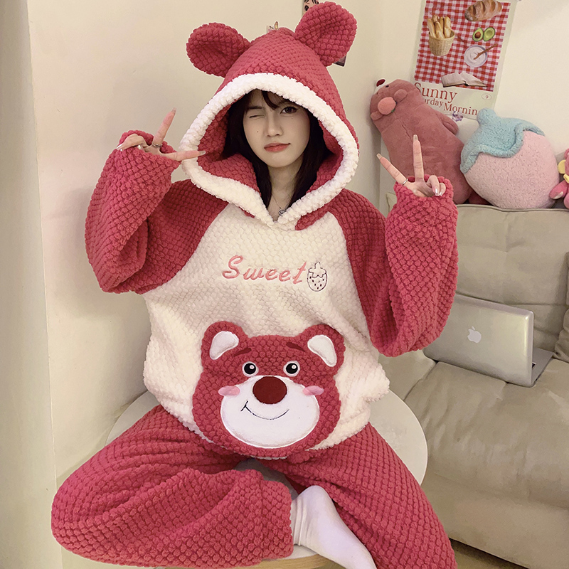 睡衣女秋冬季珊瑚绒加绒加厚可爱草莓熊2025新款法兰绒家居服套装
