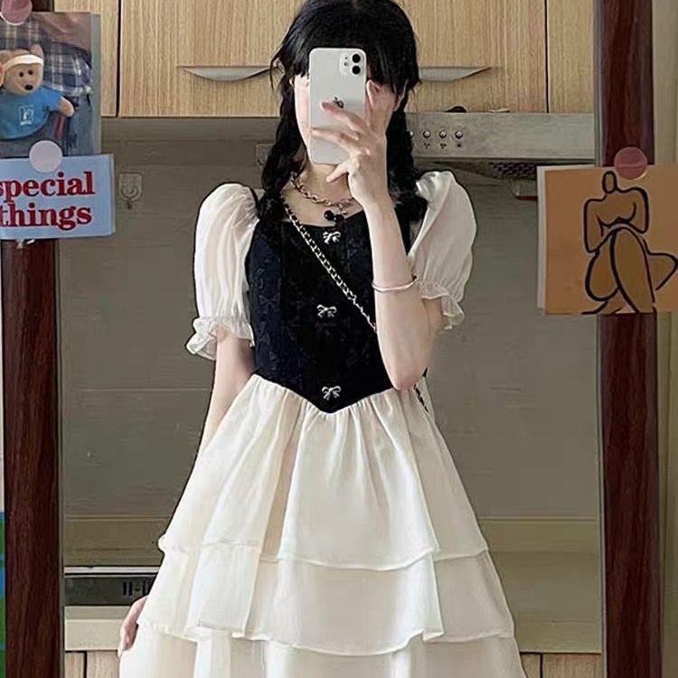 千金风黑白撞色泡泡袖连衣裙女收腰显瘦蛋糕裙蓬蓬裙