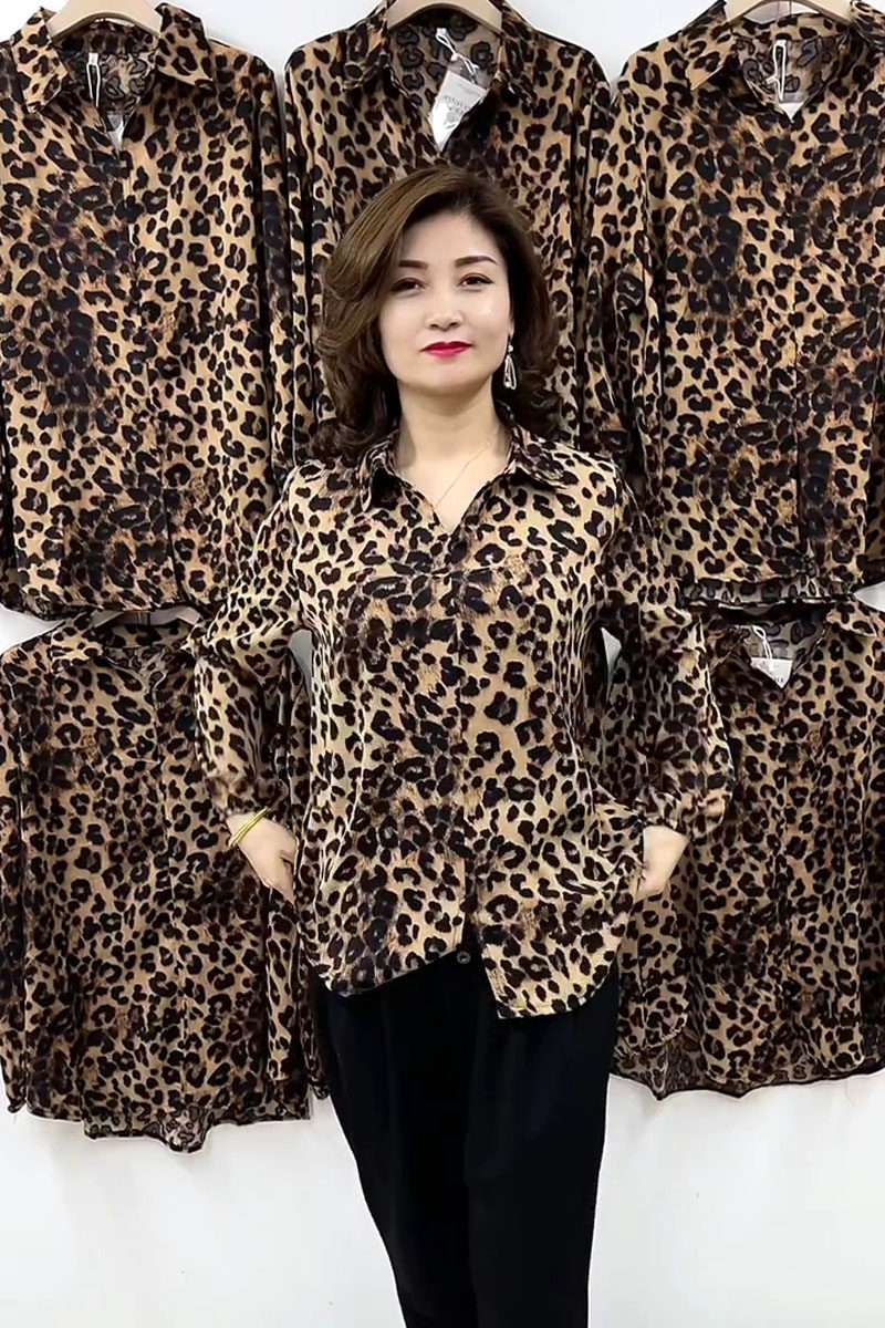 中年妈妈大豹纹印花侧边云朵开气洋气小衫女士初春新款显瘦打底衫