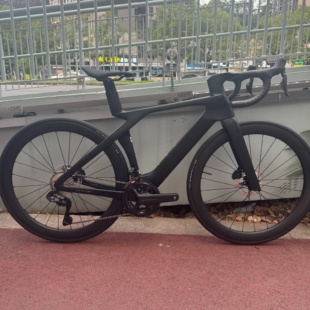 全隐藏式崔克马东SLR7自行车车架定制涂装