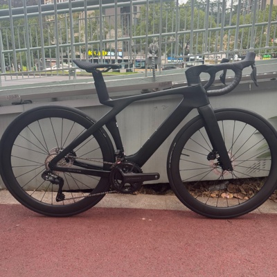 全隐藏式崔克马东SLR7公路自行车