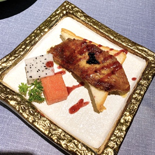 日本料理陶瓷餐具正方鹅肝寿司刺身拼盘烧鸟烤肉炸物天妇罗炸虾盘