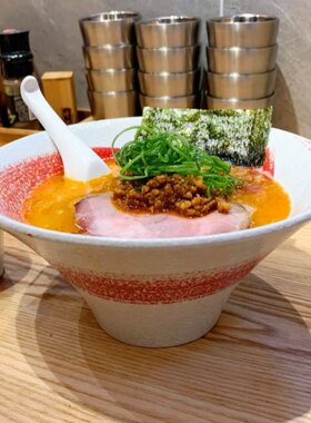 日式料理陶瓷餐具圆形斗笠喇叭拉面碗乌冬面碗沙拉碗汤碗草帽碗盆