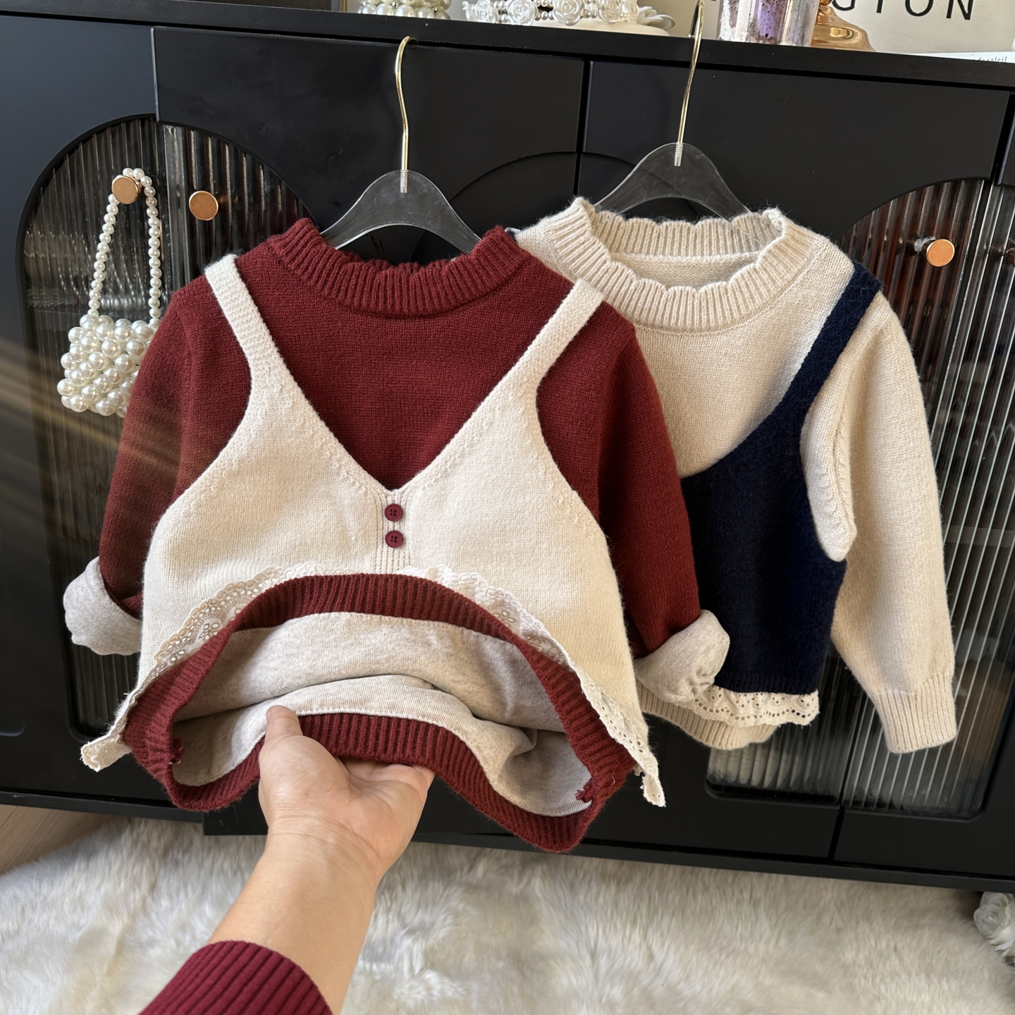 女童毛衣秋冬款2025新款女童樱桃毛衣加德绒加厚保暖女宝宝假两件