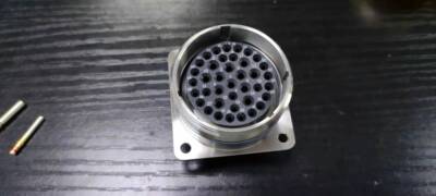 芯全球    SOURIAU  苏里奥  8533插座  85330ES2239SN 连接器