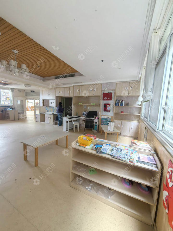 1月24日泸州学校内办公用具一批网络拍卖公告