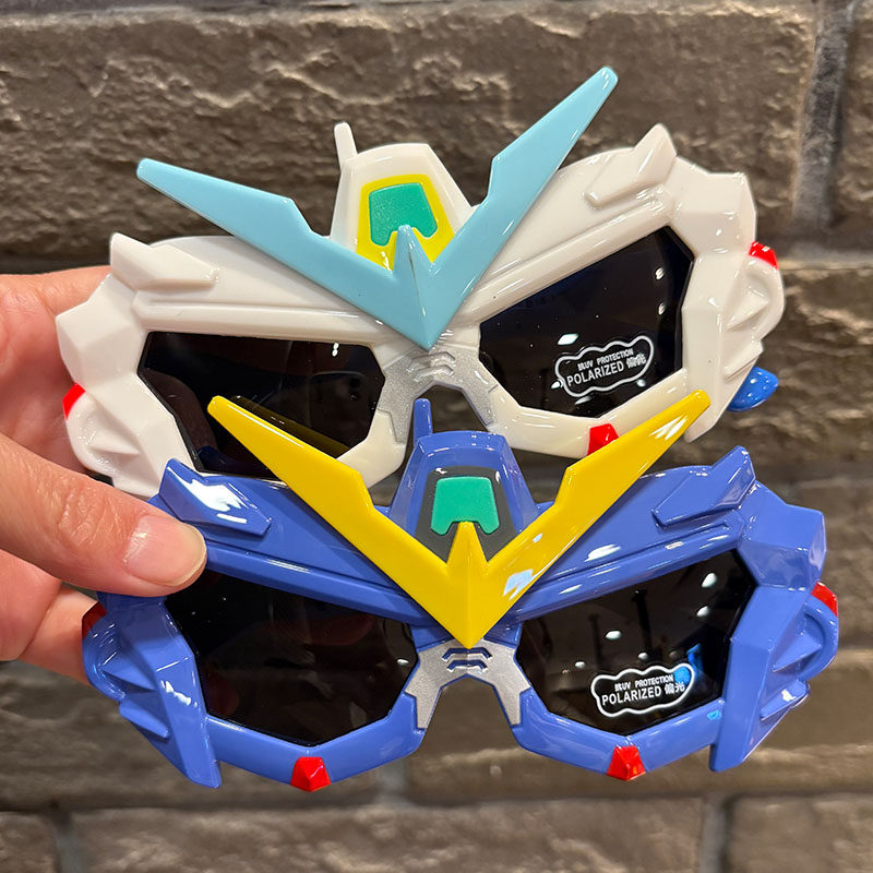 2026新款儿童太阳镜偏光防晒卡通机甲男女孩潮酷墨镜玩具硅胶眼镜