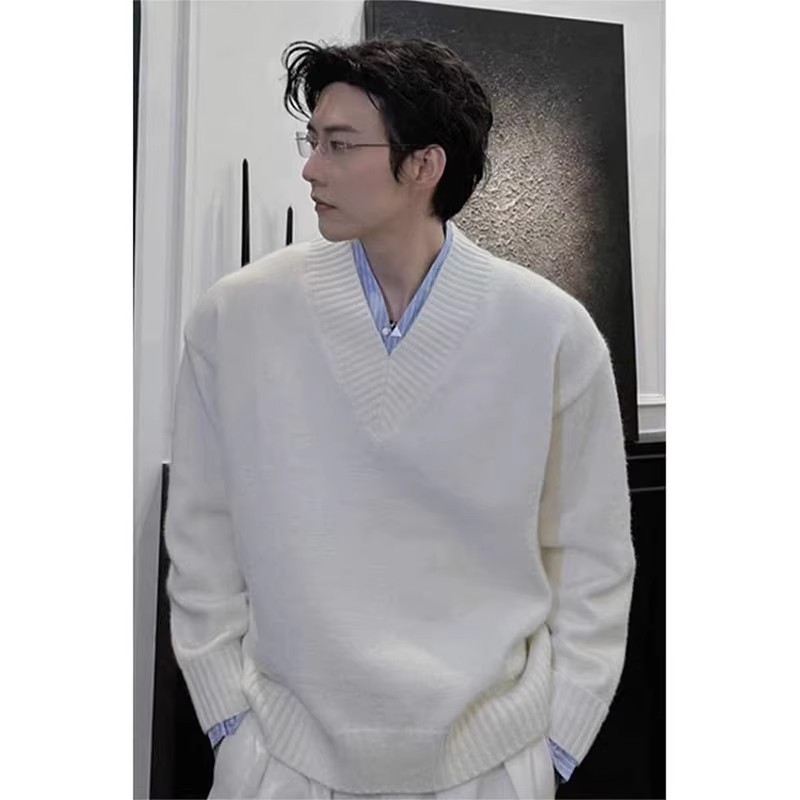 老钱风白色假两件毛衣男秋冬韩系慵懒风V领针织衫美式内搭打底衫
