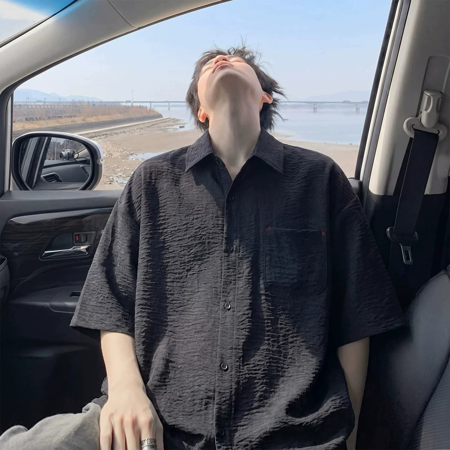 黑色刺绣短袖亚麻衬衫男夏季薄款棉麻衣服2026新款高级感痞帅衬衣
