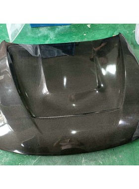 适用于宝马M2 M3 M4　GTS款碳纤维专用改装机盖F82 F83 F80引擎盖