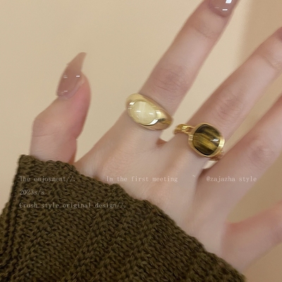 琥珀色天然石装饰戒指