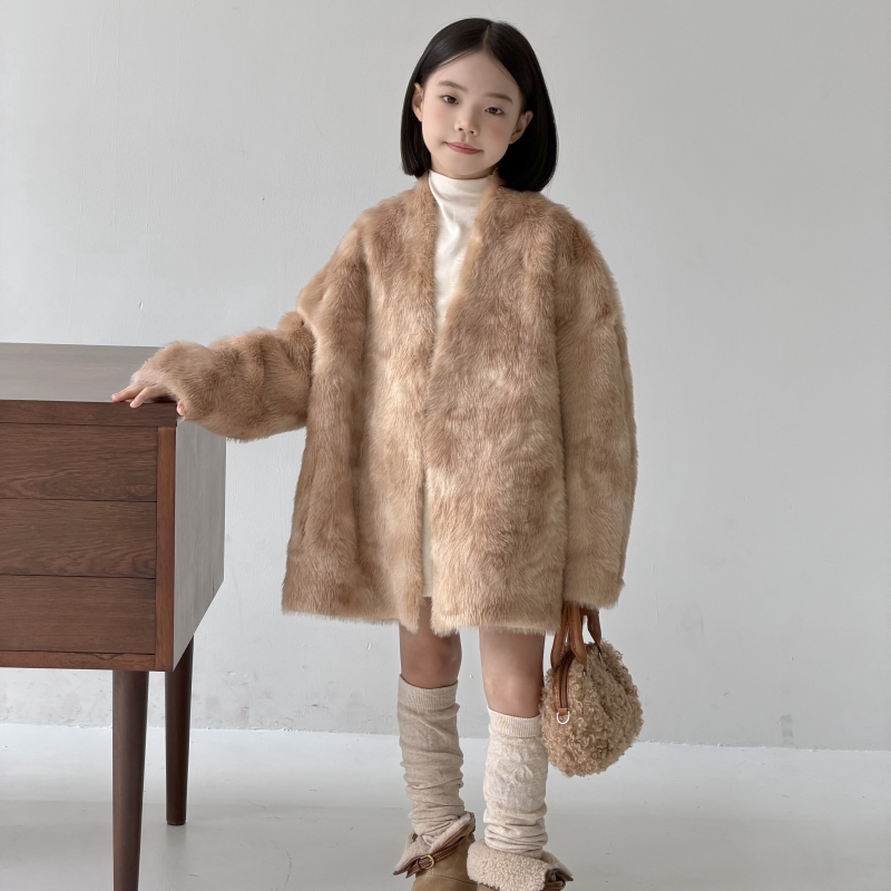 女童冬季皮毛一体加厚浴袍外套