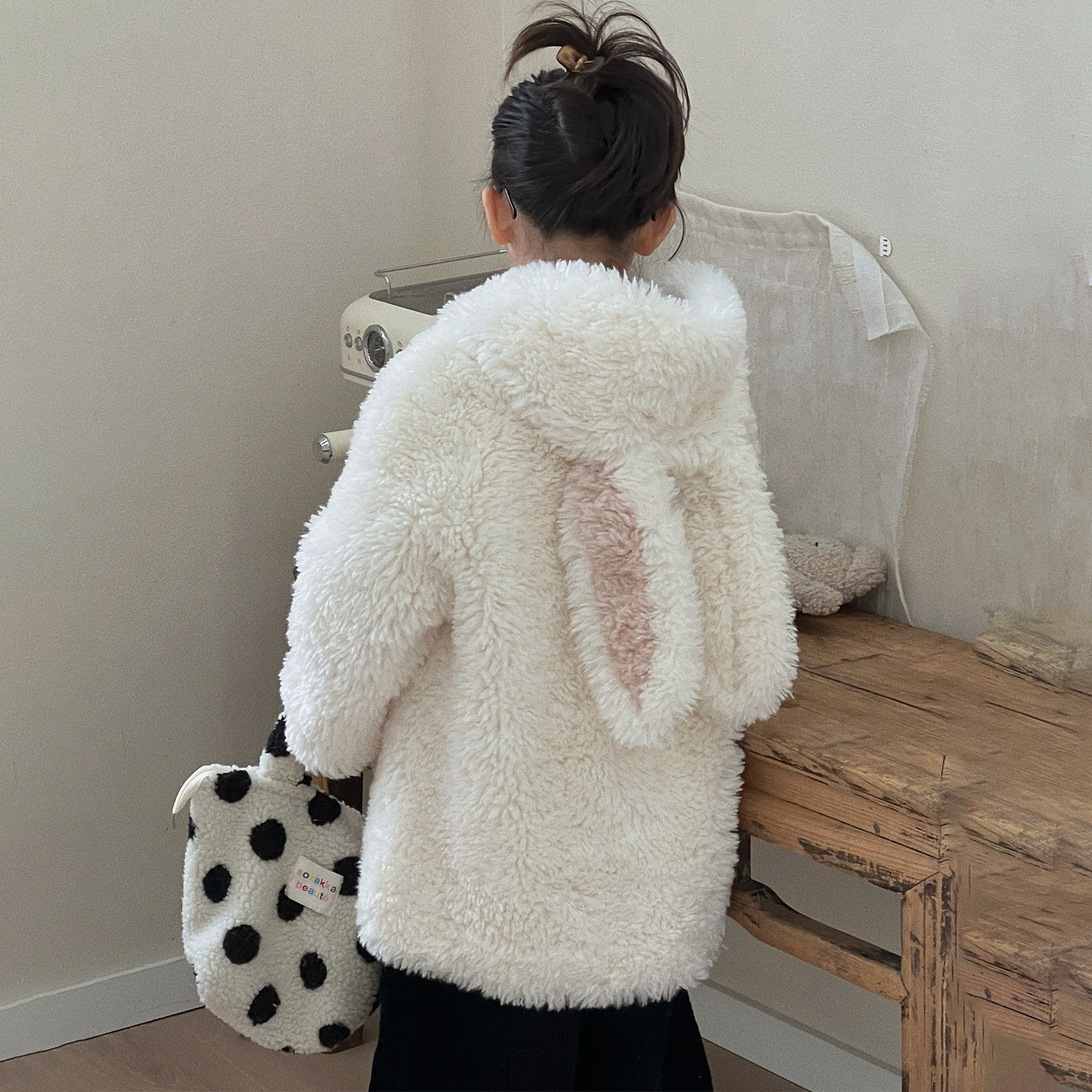 女童冬季外套立体兔耳朵软糯中长款加厚保暖羊羔毛男宝宝儿童外套