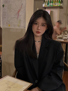 黑色小西装外套女小个子2023新款春秋季高级感今年流行休闲薄西服