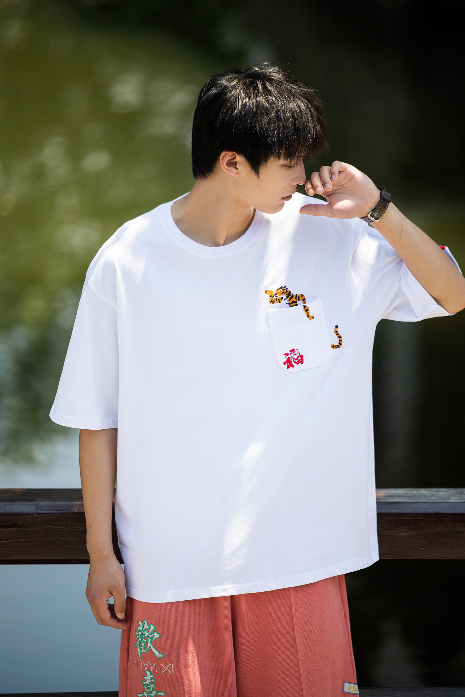 老虎刺绣t恤男中国风文字印花体恤带口袋宽松夏季半袖休闲个性潮