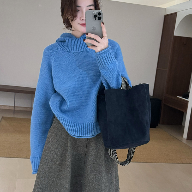 话里纯色慵懒风连帽毛衣