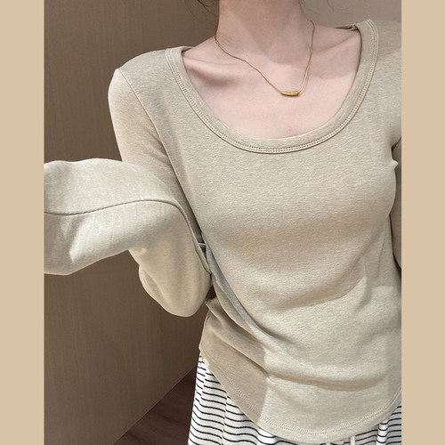 话里基础款甜美U领打底衫2025冬季新款韩版修身气质显瘦内搭上衣