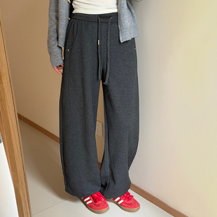 气质高腰显瘦百搭显瘦宽松直筒裤 话里纯色休闲感舒适卫裤 2026春季