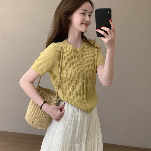 话里甜美浪漫纯色短袖减龄