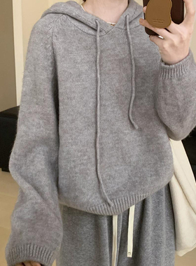 舒适亲肤保暖柔软帽衫2024冬季新款纯色温柔气质宽松显瘦上衣女
