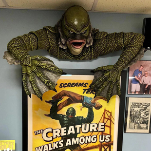 Creature from the Black Lagoon Grave 黑湖坟墓里的生物蜥蜴人