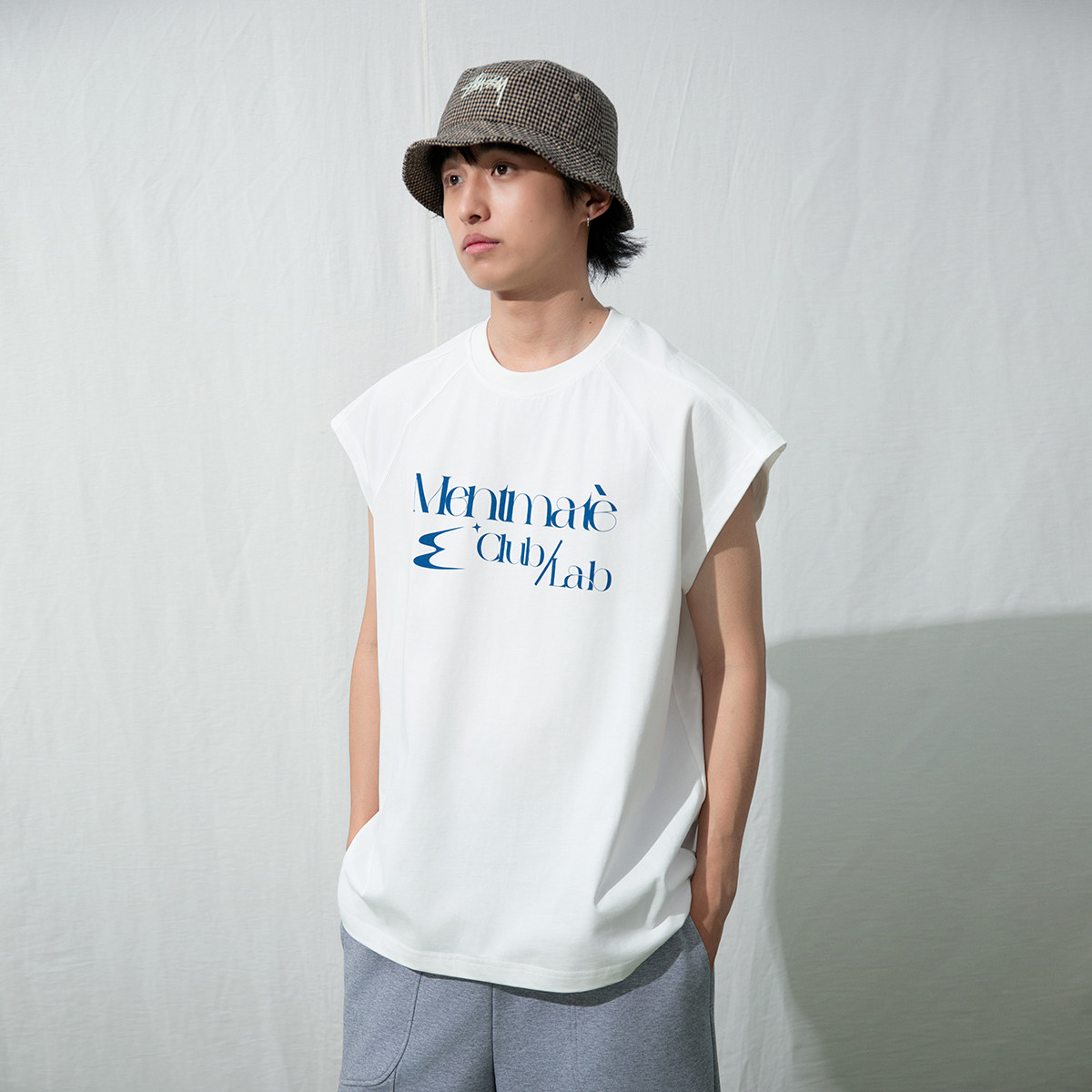 Mentmate 26SS 夏季潮男宽肩飞袖T恤衫 简约百搭印花无袖上衣tee