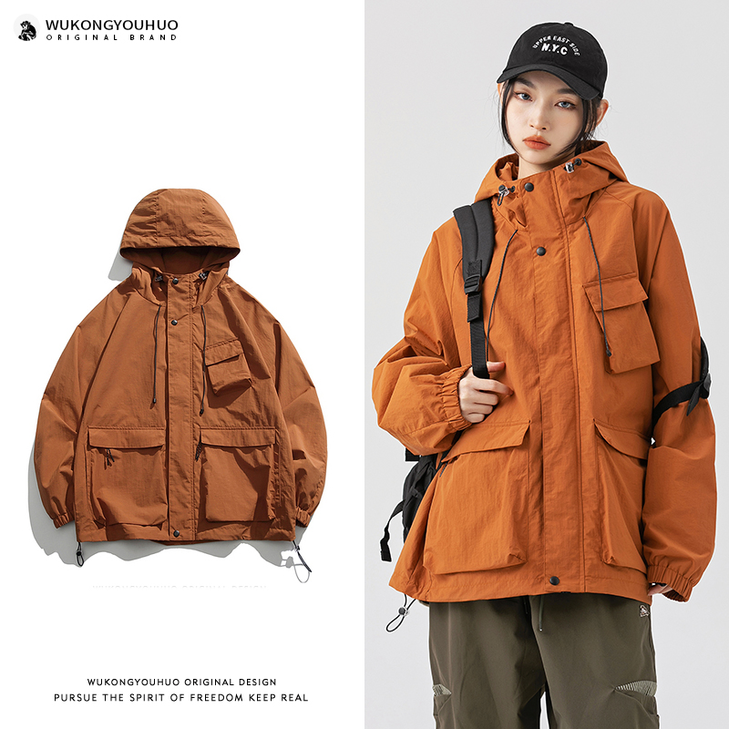潮牌山系户外多口袋连帽冲锋衣男