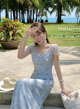 YOOMINI-修身淡雅淑女轻熟度假风长裙26年夏上新连衣裙